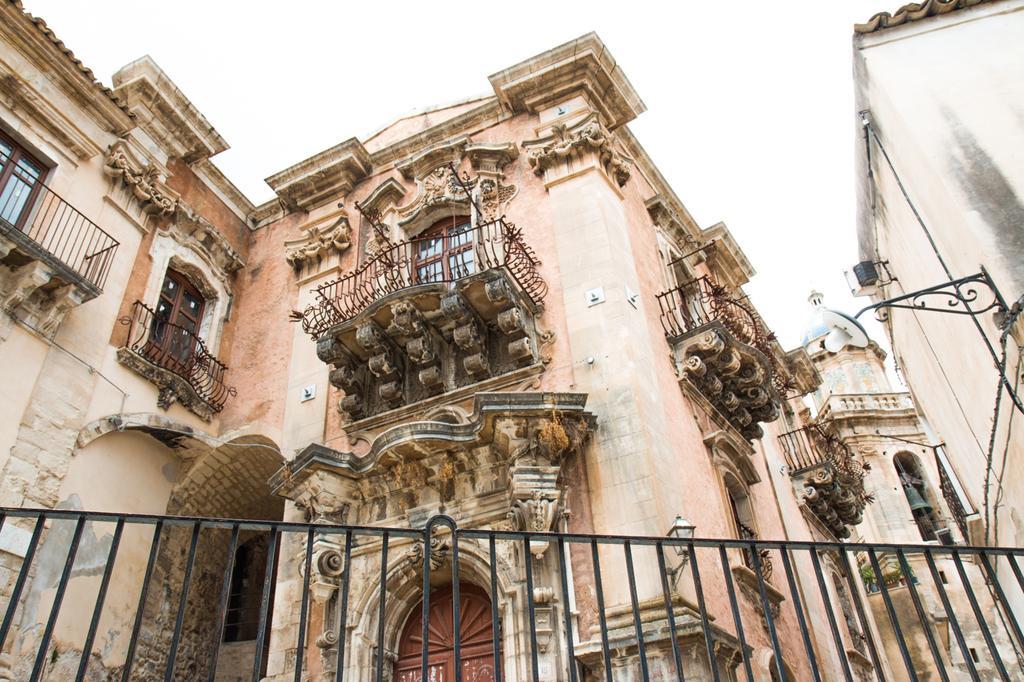 Intervallo Boutique Hotel Ragusa Exterior photo